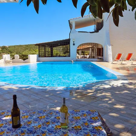 Villa Nel Blu Dipinto Di Blu *